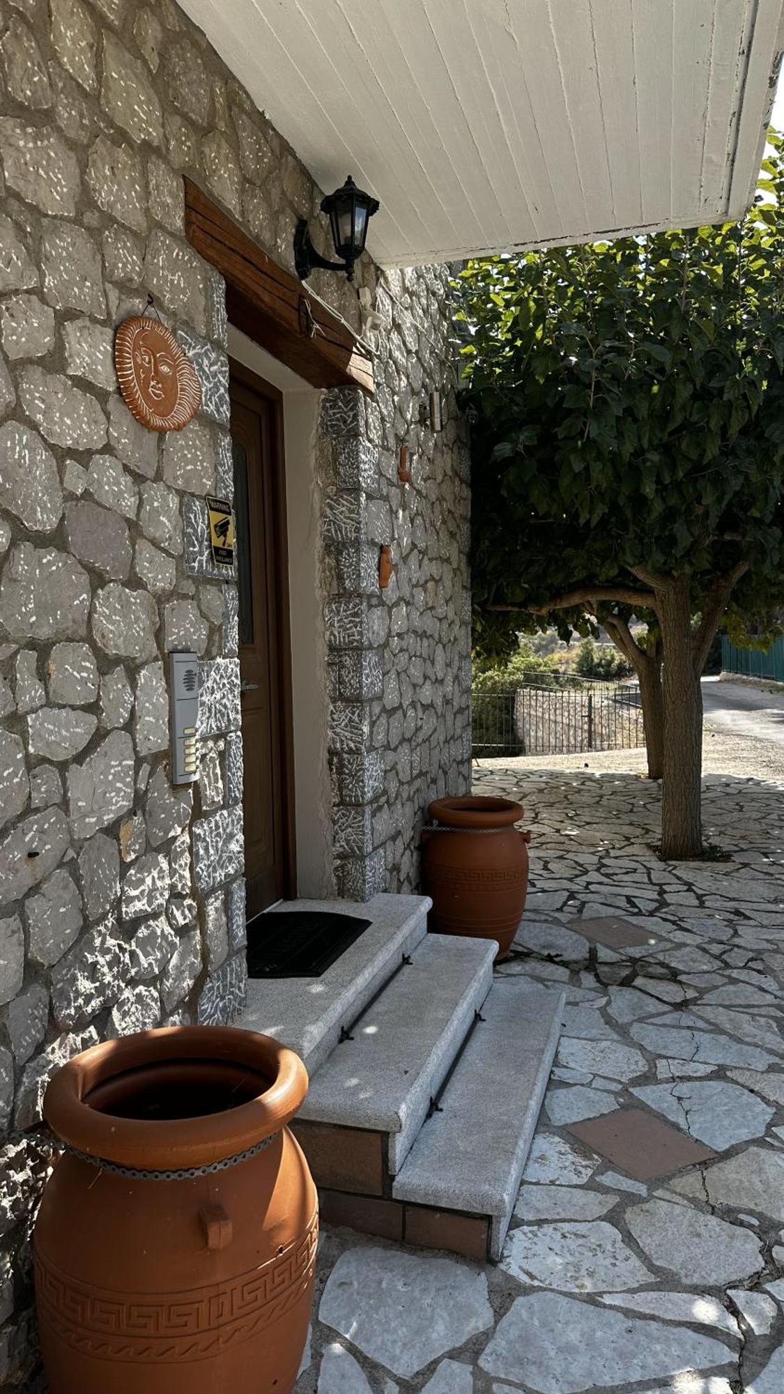 Appartamento Το Πέτρινο Kiriákion Esterno foto